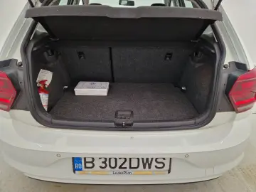 Volkswagen Polo Car Vertical curat Istoric service complet