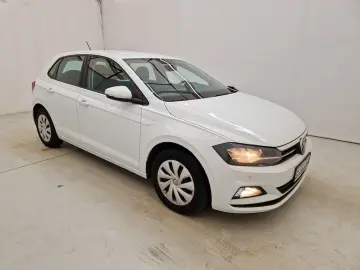 Volkswagen Polo Car Vertical curat Istoric service complet