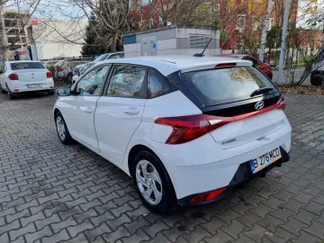 HYUNDAI i20 – Car Vertical curat  Istoric service complet.