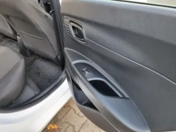 HYUNDAI i20 – Car Vertical curat  Istoric service complet.