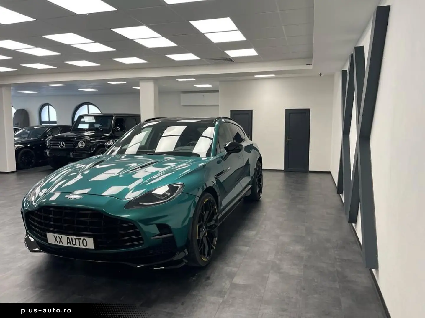 ASTON MARTIN DBX 4.0 V8 DBX707  24