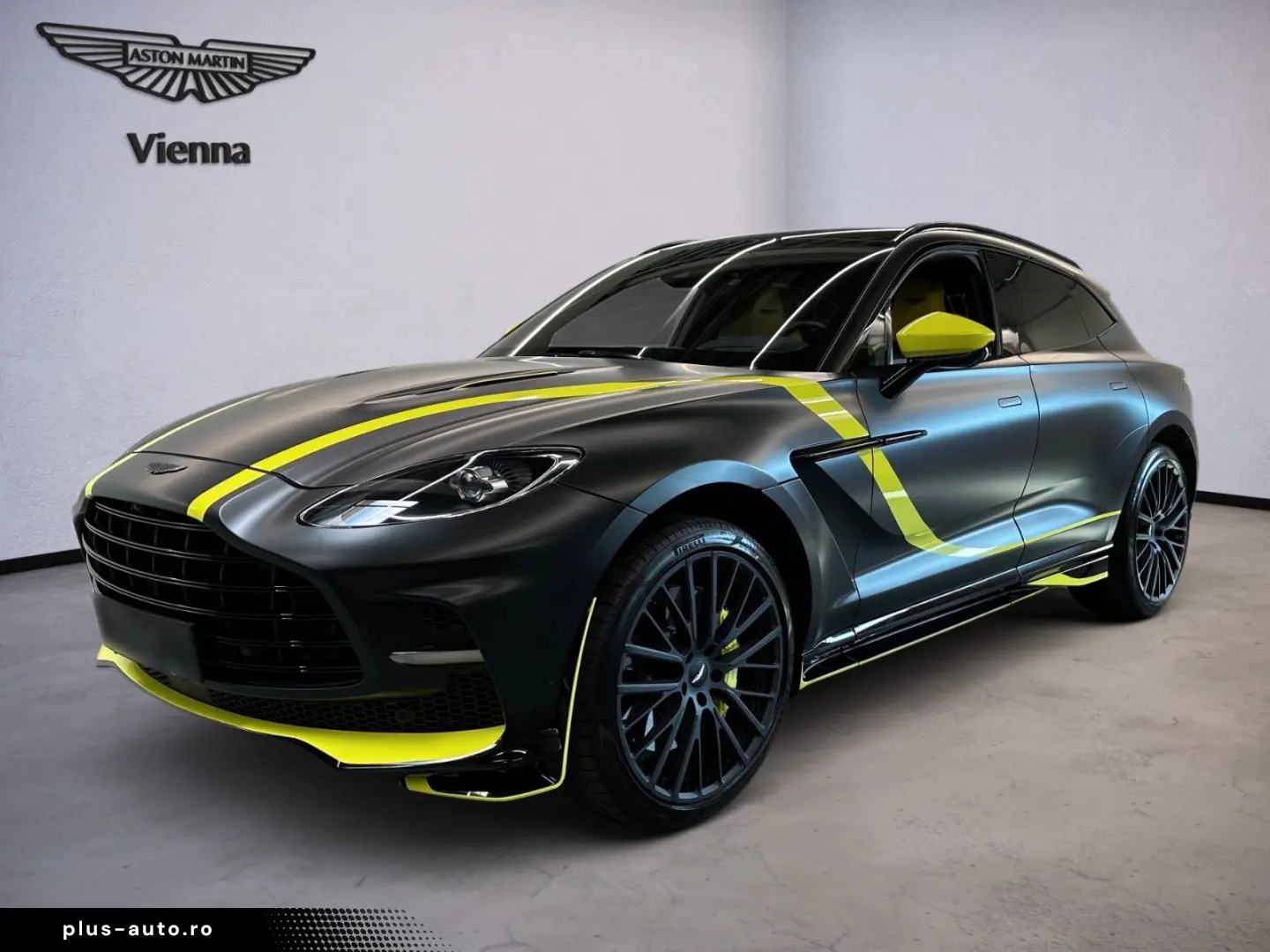 ASTON MARTIN DBX707   Q AMR Inspired   QuickSilver