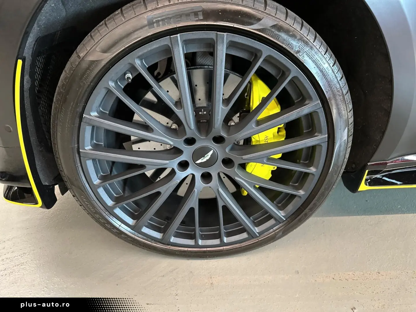 ASTON MARTIN DBX707   Q AMR Inspired   QuickSilver