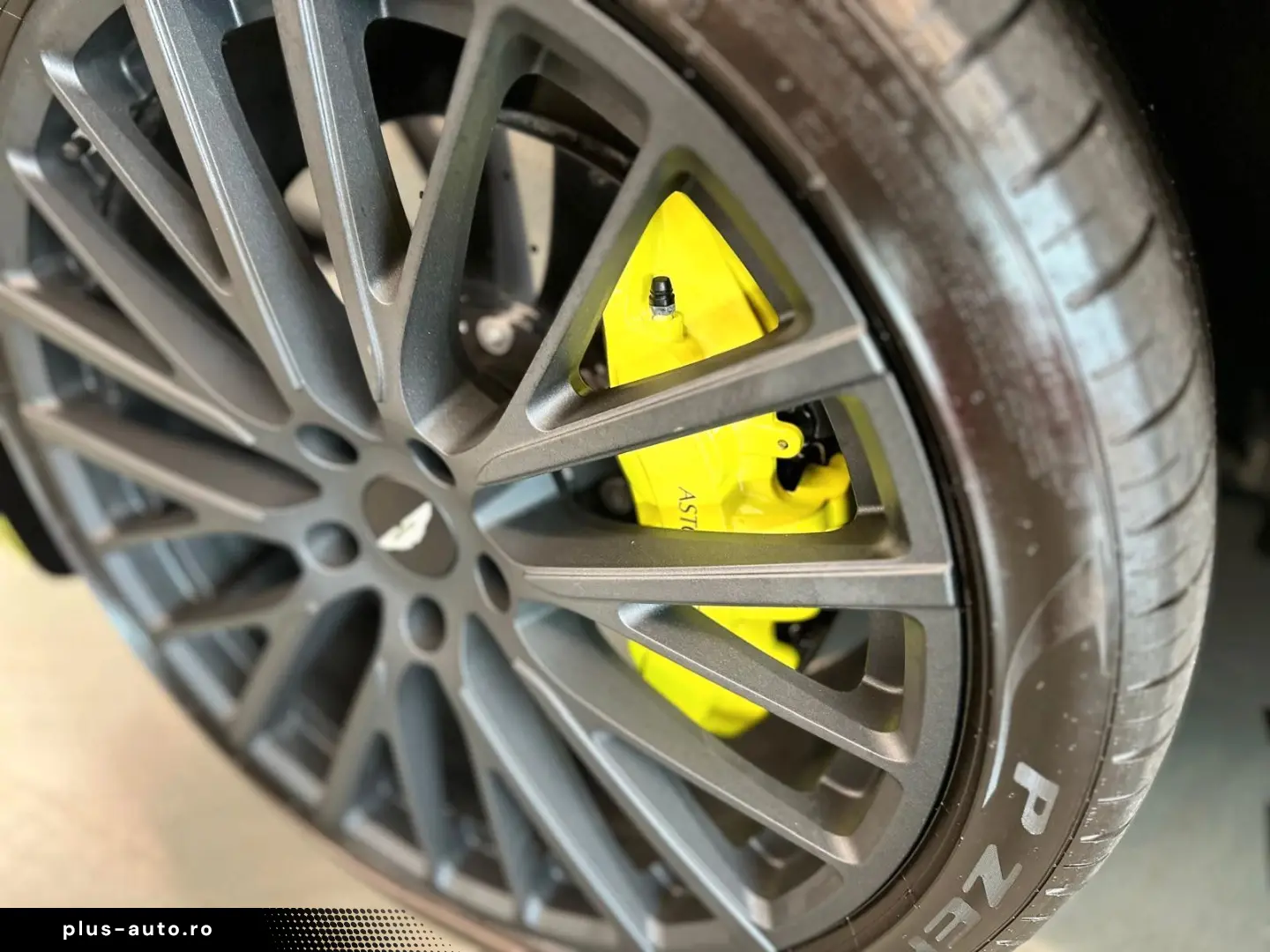 ASTON MARTIN DBX707   Q AMR Inspired   QuickSilver