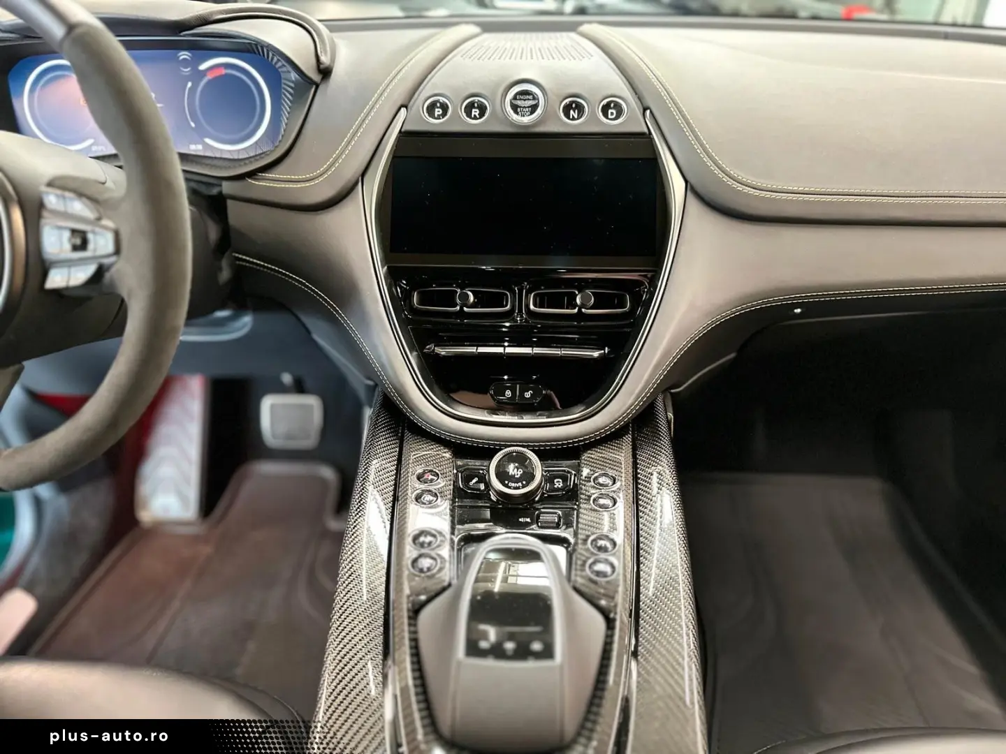 ASTON MARTIN DBX707   Q AMR Inspired   QuickSilver