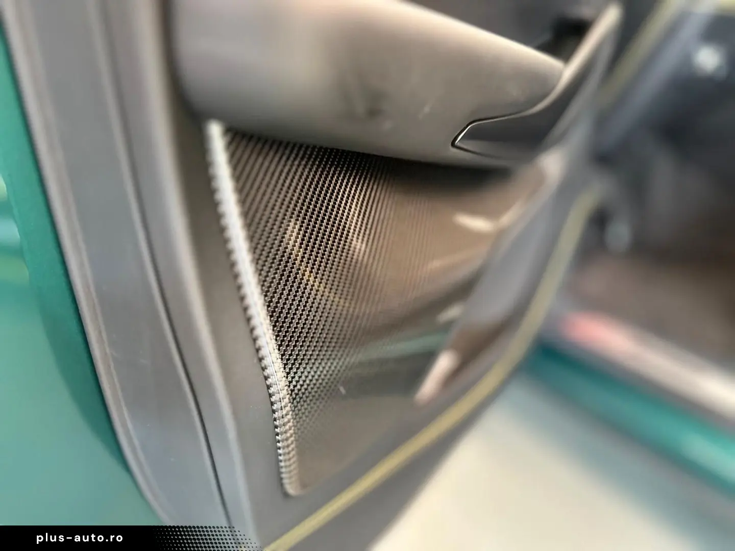 ASTON MARTIN DBX707   Q AMR Inspired   QuickSilver