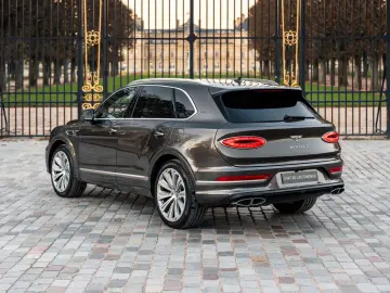 BENTLEY Bentayga 3.0 Hybrid Odyssean Edition 1 of 70