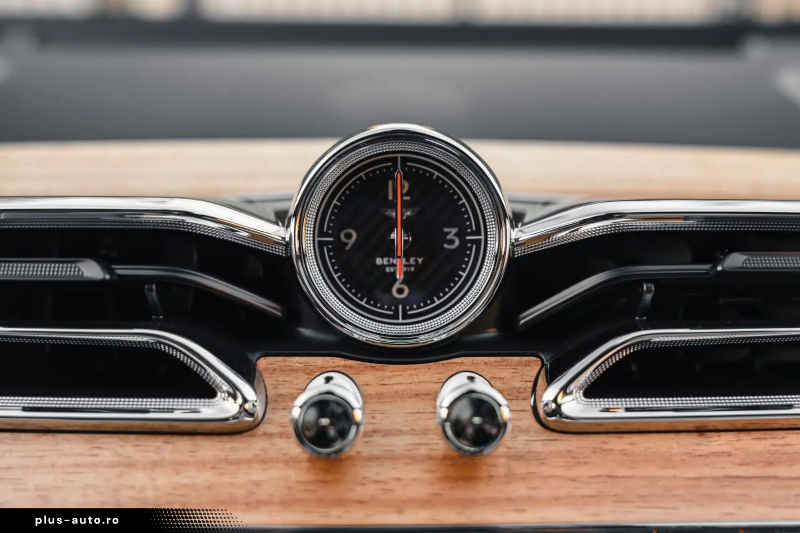 BENTLEY Bentayga 3.0 Hybrid Odyssean Edition 1 of 70