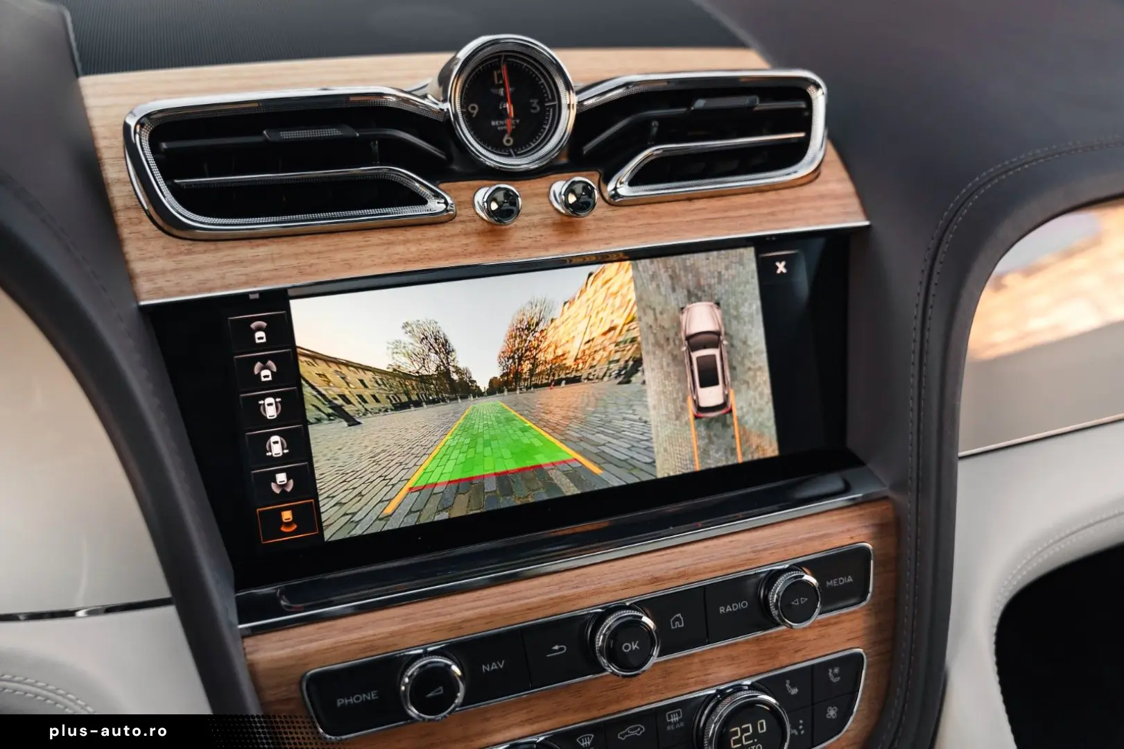 BENTLEY Bentayga 3.0 Hybrid Odyssean Edition 1 of 70