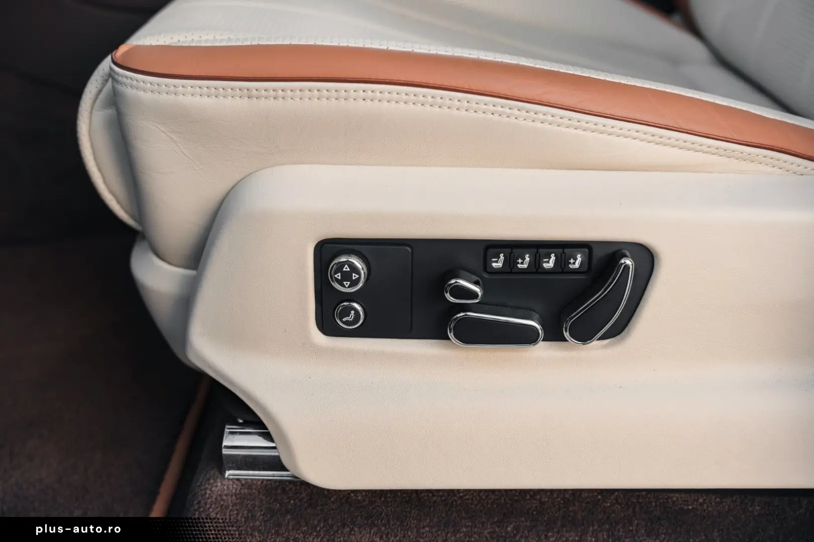 BENTLEY Bentayga 3.0 Hybrid Odyssean Edition 1 of 70