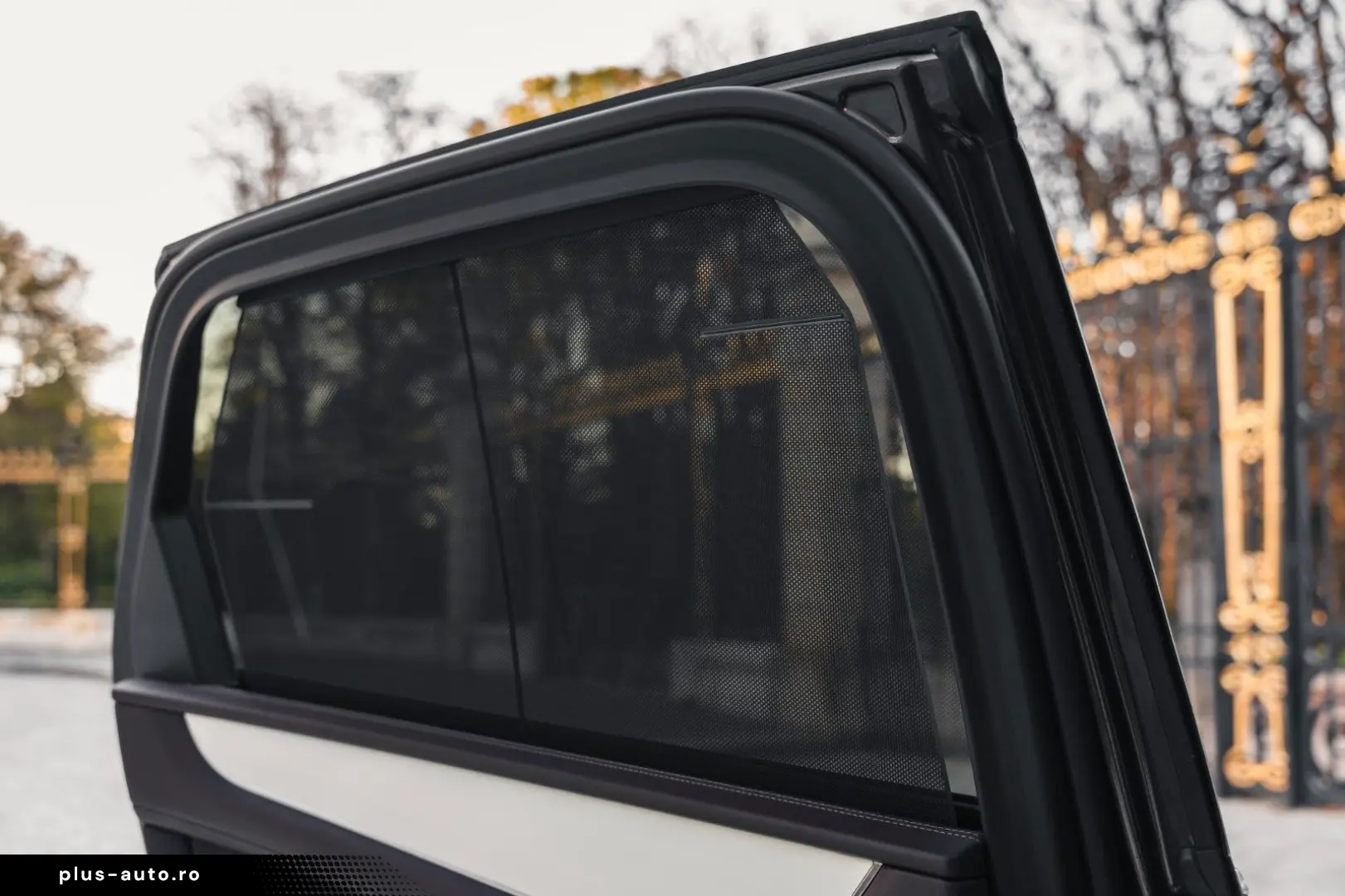 BENTLEY Bentayga 3.0 Hybrid Odyssean Edition 1 of 70