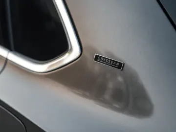 BENTLEY Bentayga 3.0 Hybrid Odyssean Edition 1 of 70