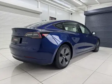 TESLA MODEL 3 LONG RANGE DUAL MOTOR