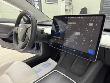 TESLA MODEL 3 LONG RANGE DUAL MOTOR