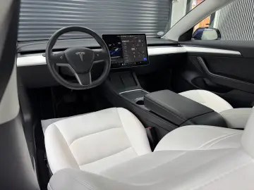 TESLA MODEL 3 LONG RANGE DUAL MOTOR