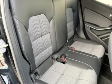 Mercedes-Benz GLA 200d 4 Matic   Fab.- 05.2019