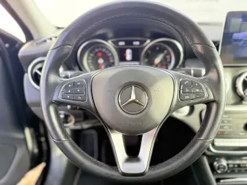 Mercedes-Benz GLA 200d 4 Matic   Fab.- 05.2019