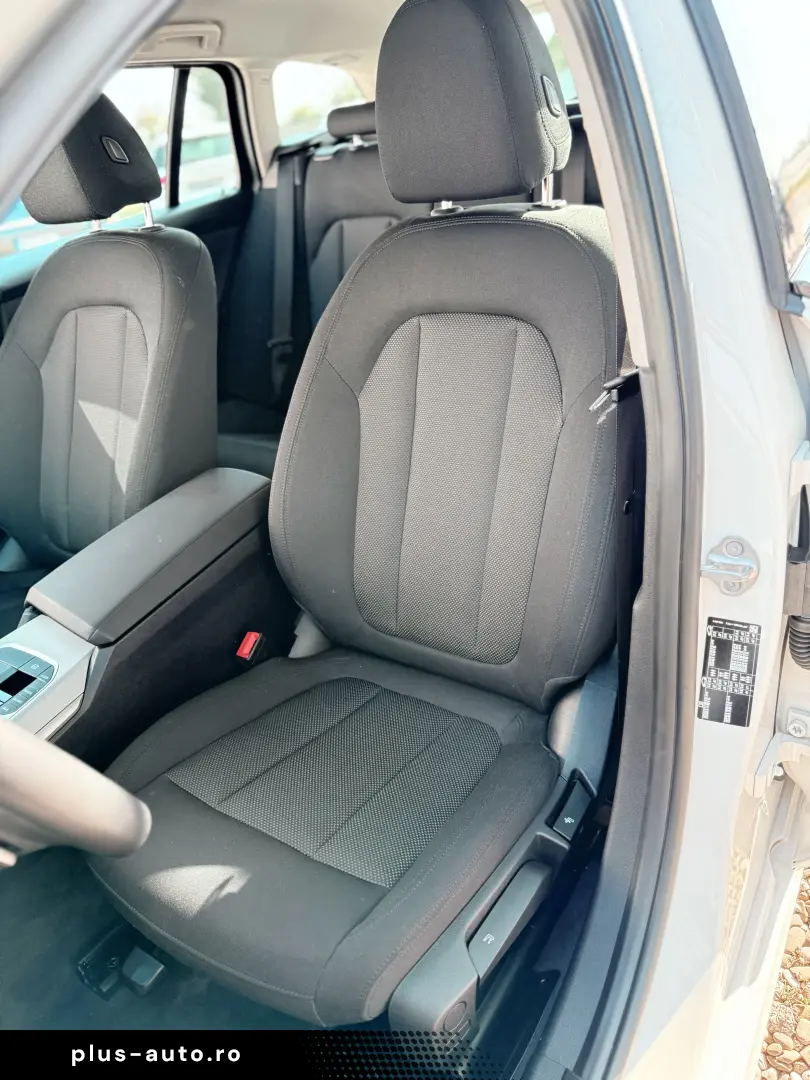 BMW Seria 3 318i Touring Automat