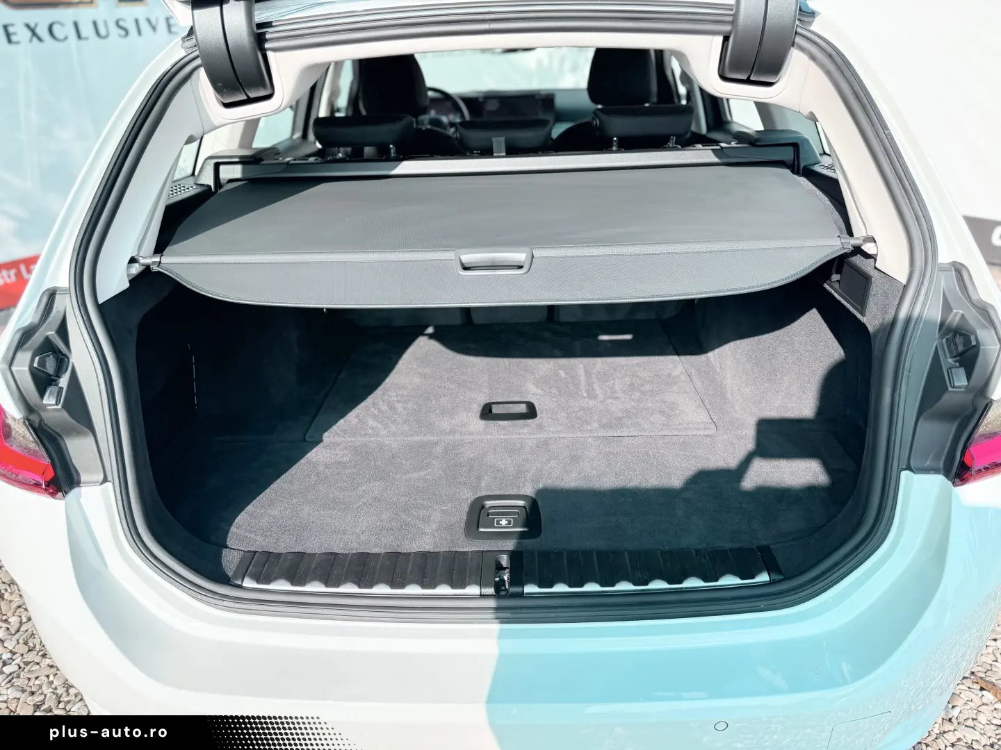 BMW Seria 3 318i Touring Automat