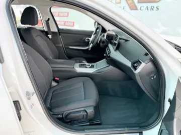 BMW Seria 3 318i Touring Automat