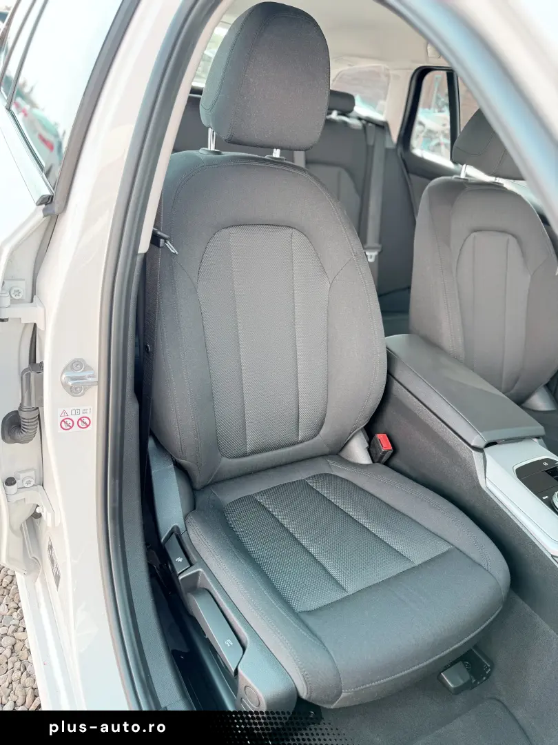 BMW Seria 3 318i Touring Automat