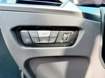 BMW Seria 3 318i Touring Automat