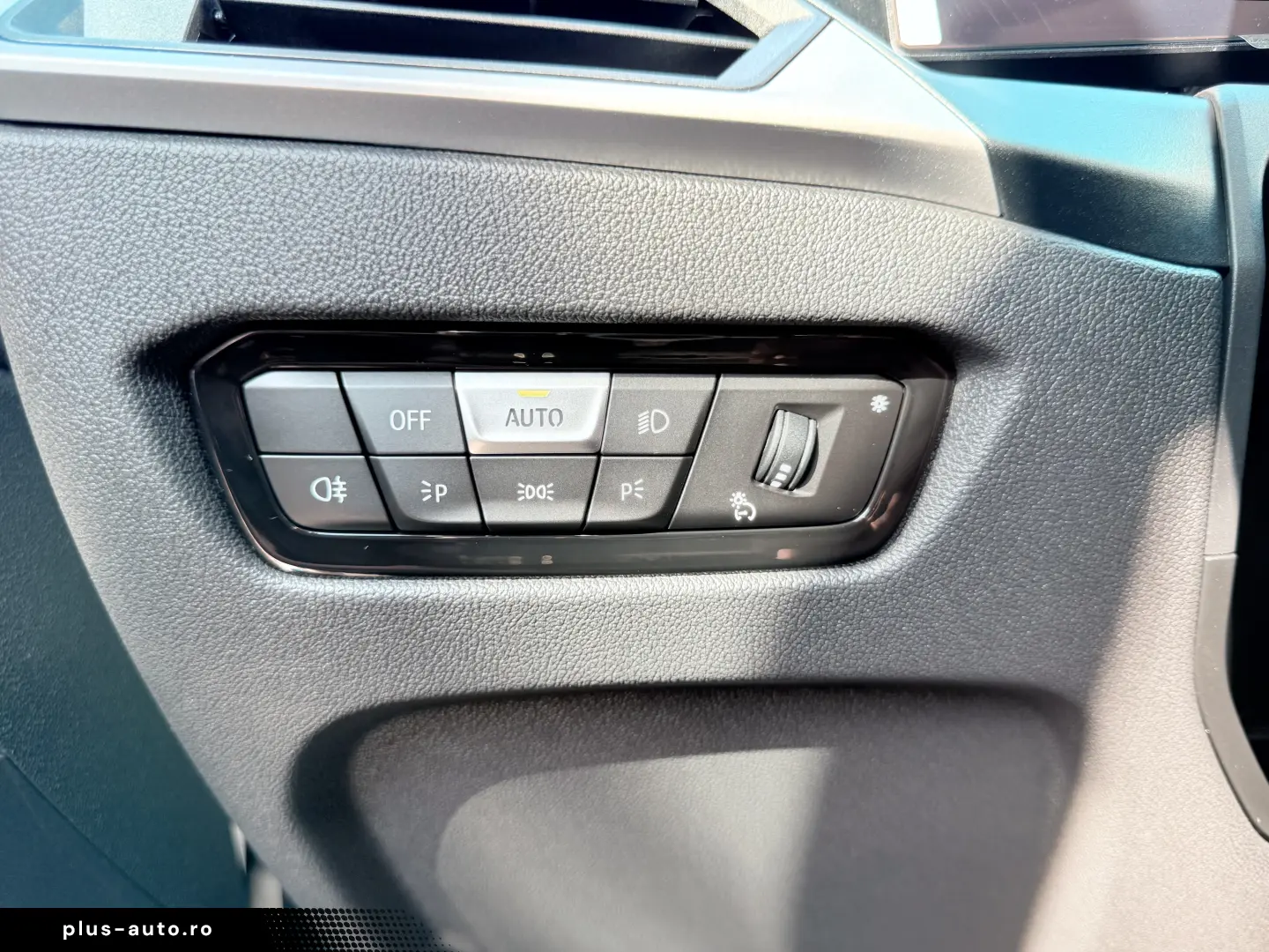 BMW Seria 3 318i Touring Automat