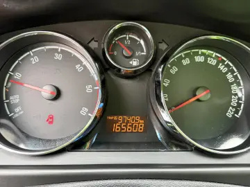 Opel Antara Design Edition 4x4   An 2014