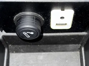 Opel Antara Design Edition 4x4   An 2014