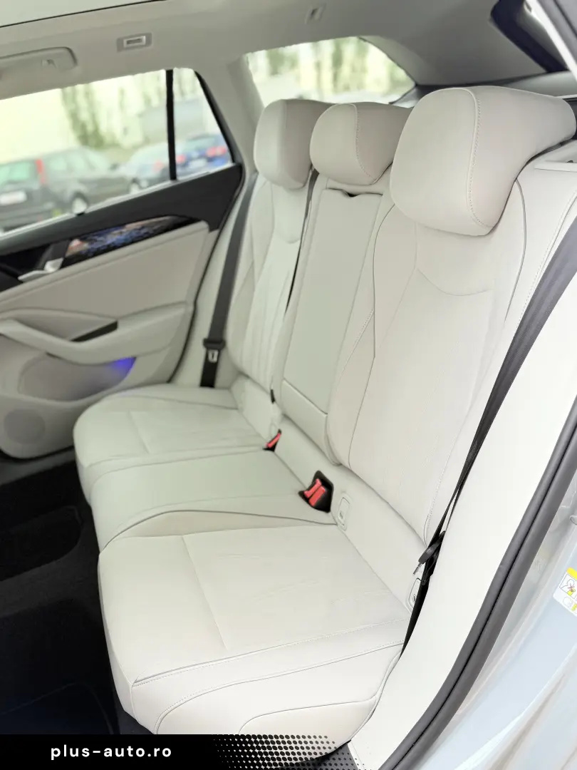 Volkswagen Passat Variant Elegance DSG