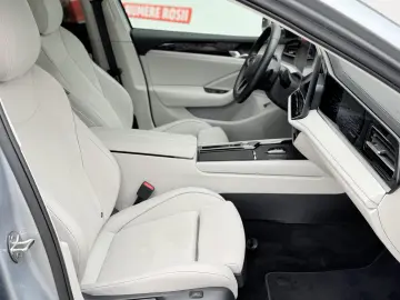 Volkswagen Passat Variant Elegance DSG