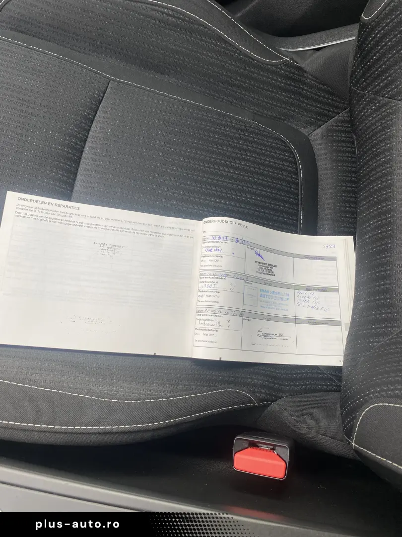 Renault Megane   carlig remorcare   rar efectuat  navigatie