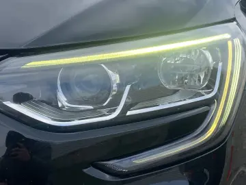 Renault Megane   carlig remorcare   rar efectuat  navigatie