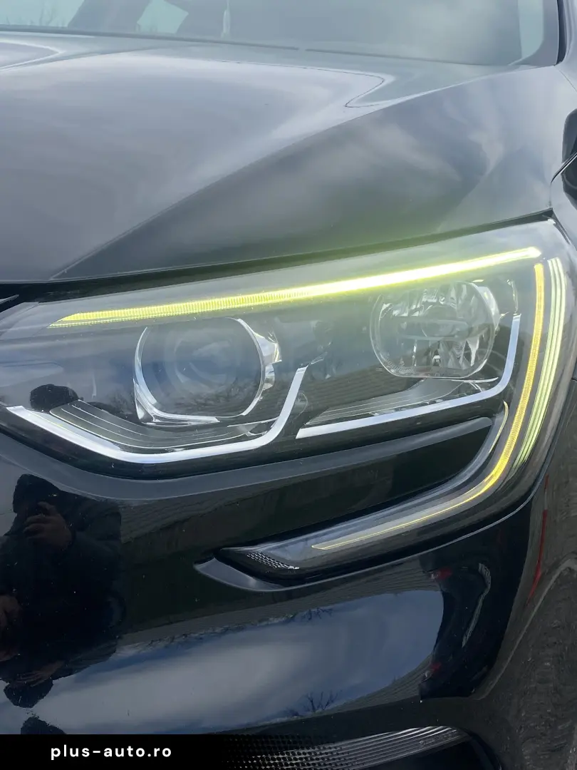 Renault Megane   carlig remorcare   rar efectuat  navigatie