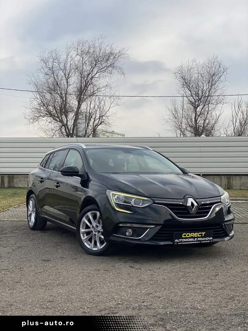 Renault Megane   carlig remorcare   rar efectuat  navigatie
