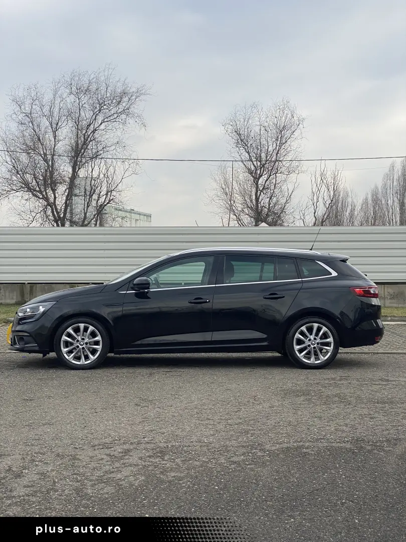 Renault Megane   carlig remorcare   rar efectuat  navigatie