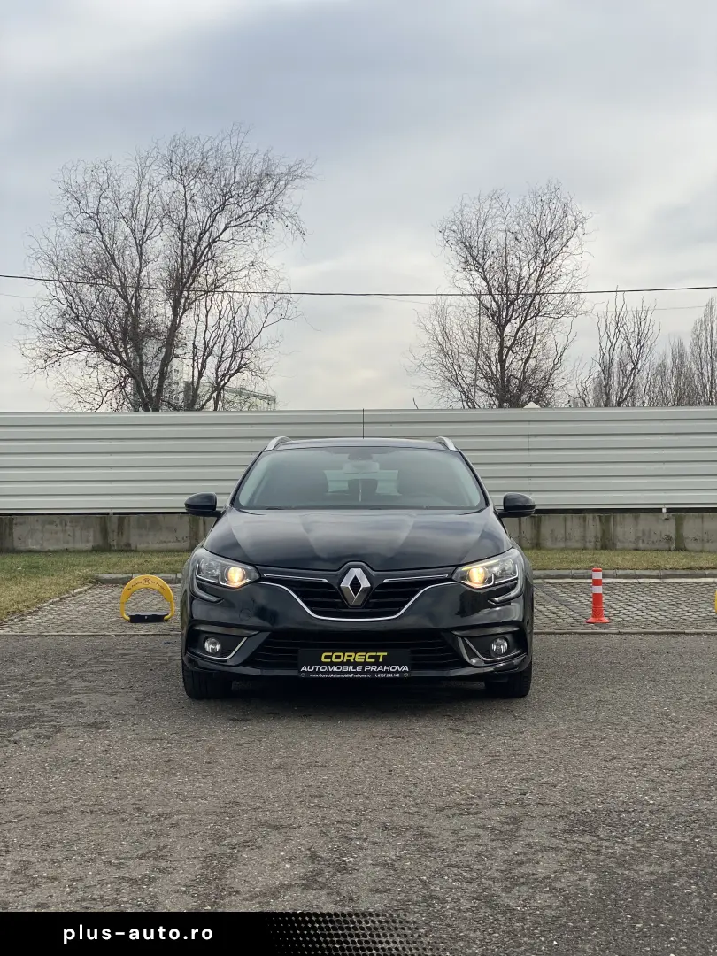 Renault Megane   carlig remorcare   rar efectuat  navigatie