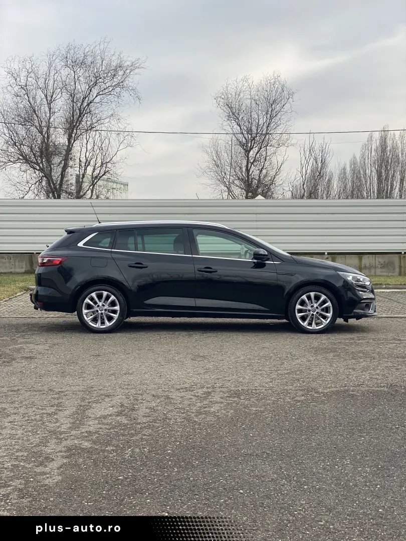 Renault Megane   carlig remorcare   rar efectuat  navigatie