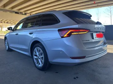 Skoda  Octavia Combi 2.0  .150 Cp  T D I .D S G  Style