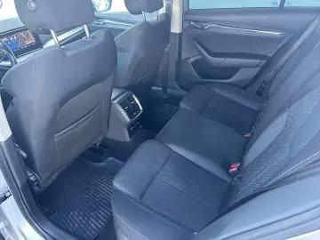 Skoda  Octavia Combi 2.0  .150 Cp  T D I .D S G  Style