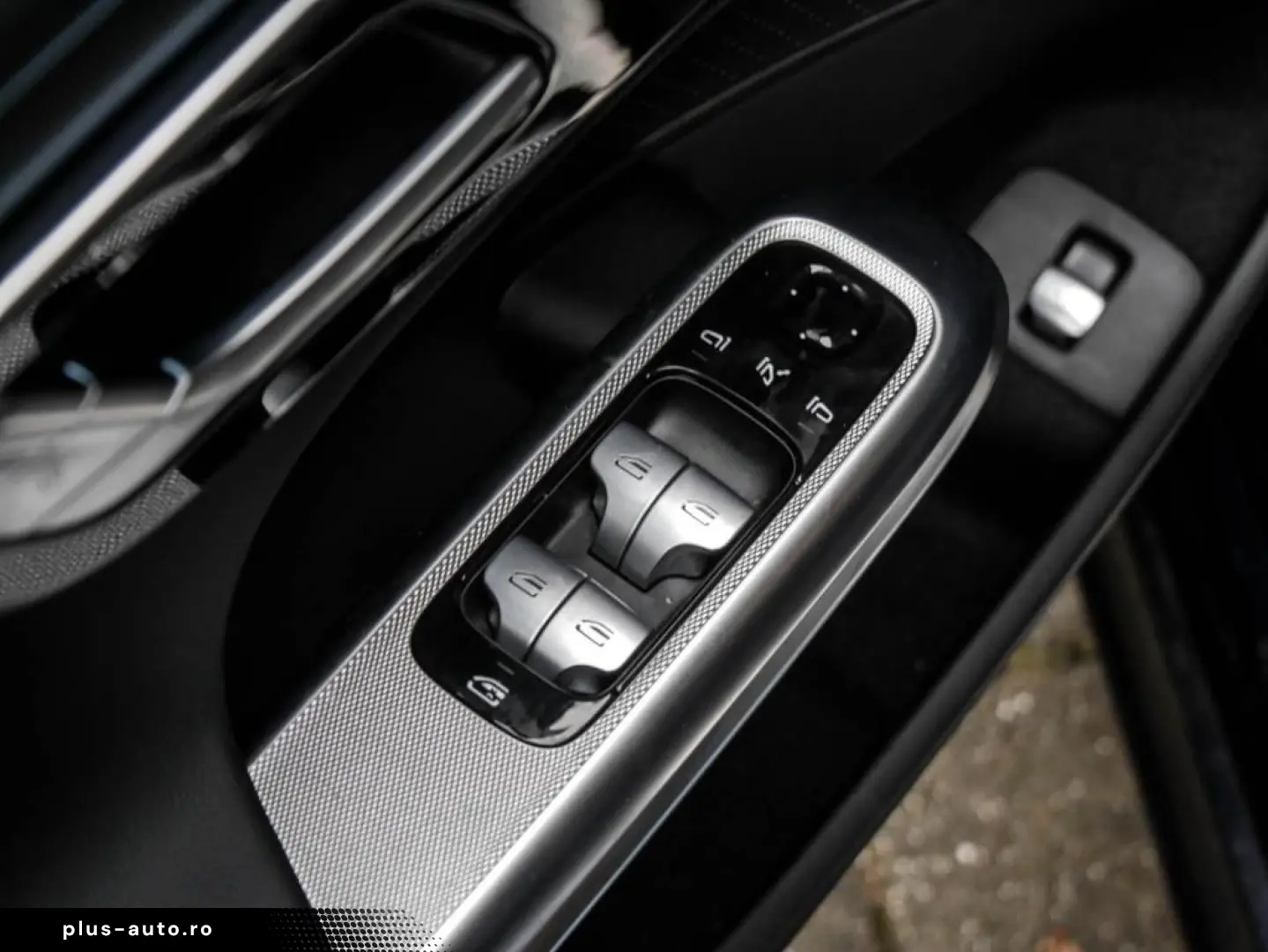 MERCEDES-BENZ E 300 de Avantgarde LED Kamera Distr T&hellip;