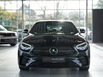 MERCEDES-BENZ E 300 d 4M Limousine AMG Line  20  Pano  Night