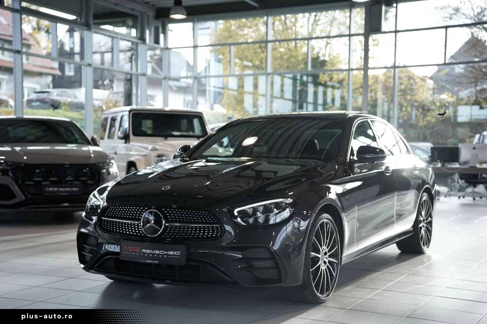 MERCEDES-BENZ E 300 d 4M Limousine AMG Line  20  Pano  Night