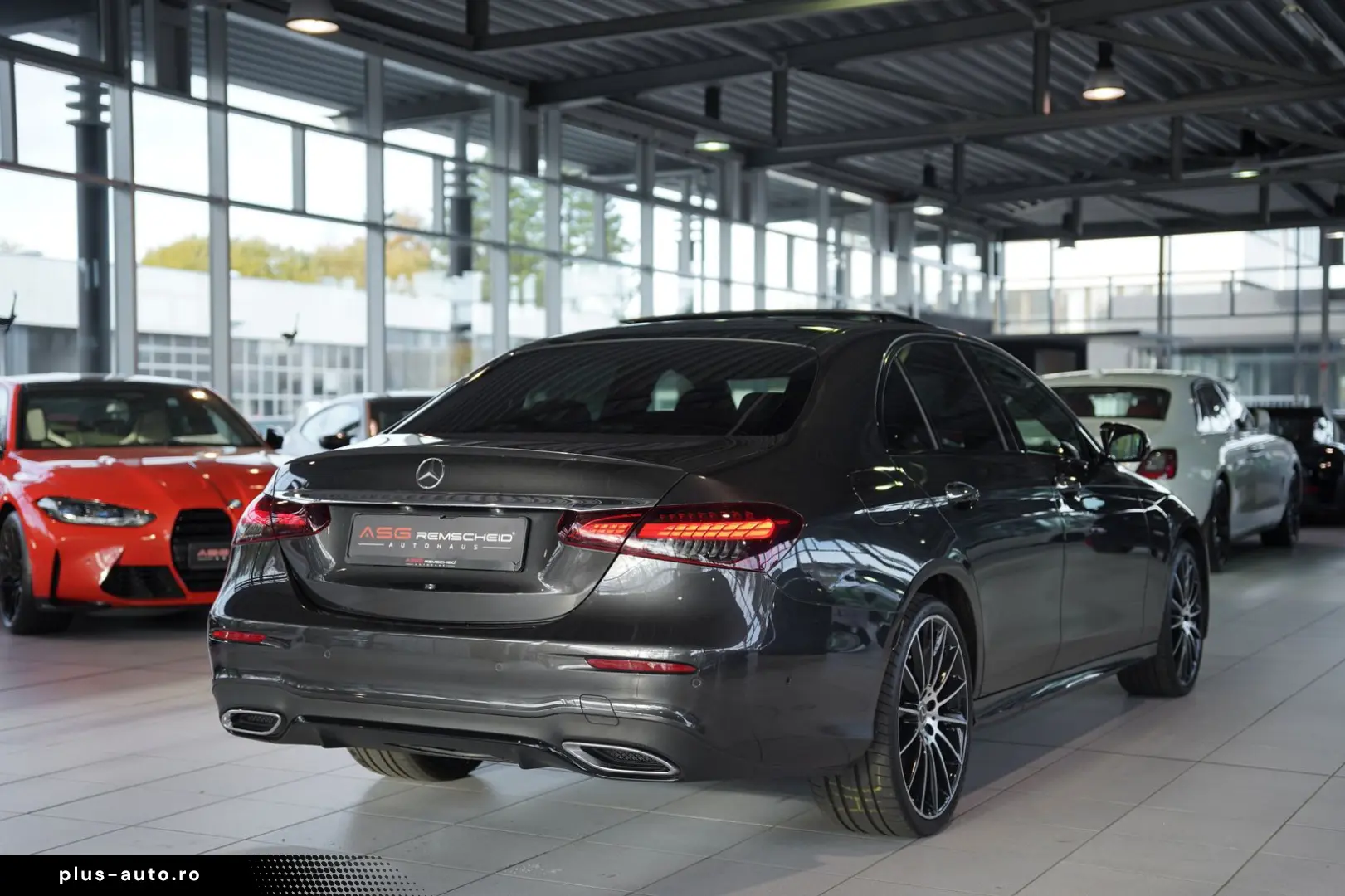 MERCEDES-BENZ E 300 d 4M Limousine AMG Line  20  Pano  Night