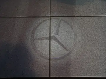 MERCEDES-BENZ E 300 d 4M Limousine AMG Line  20  Pano  Night