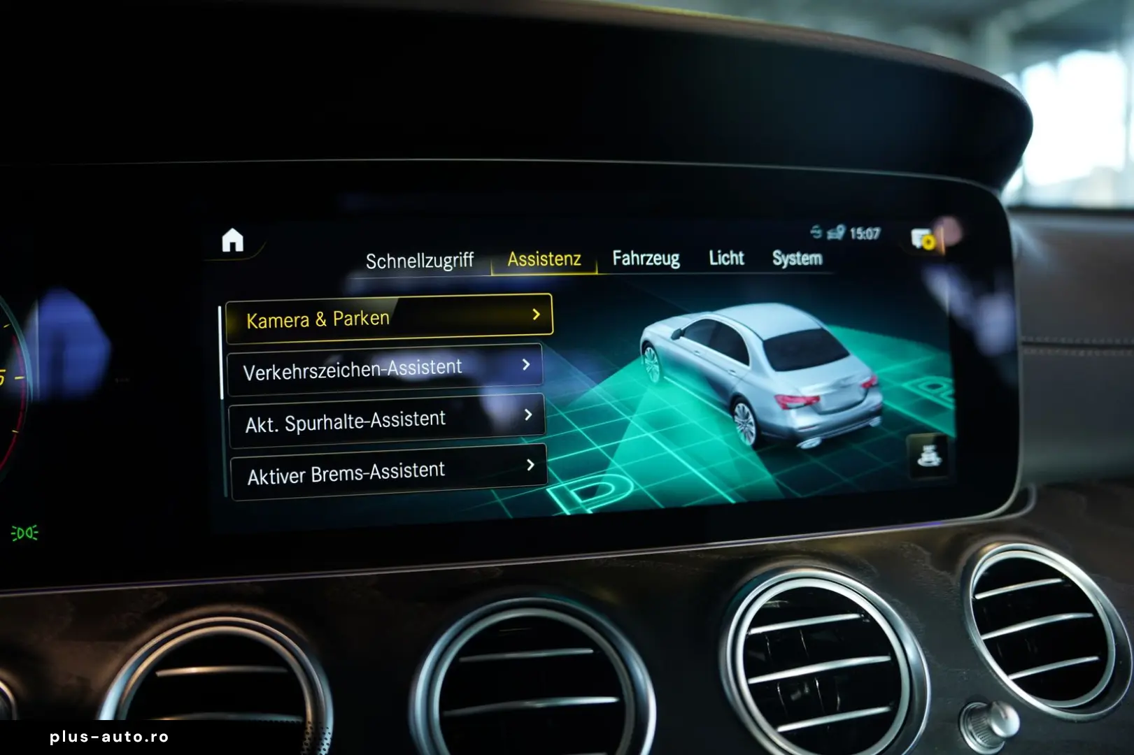 MERCEDES-BENZ E 300 d 4M Limousine AMG Line  20  Pano  Night