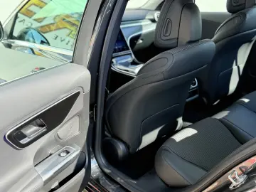 Mercedes-Benz C200 Avantgarde Advanced   Fab.- 11.2024