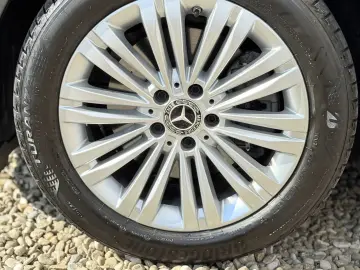 Mercedes-Benz C200 Avantgarde Advanced   Fab.- 11.2024