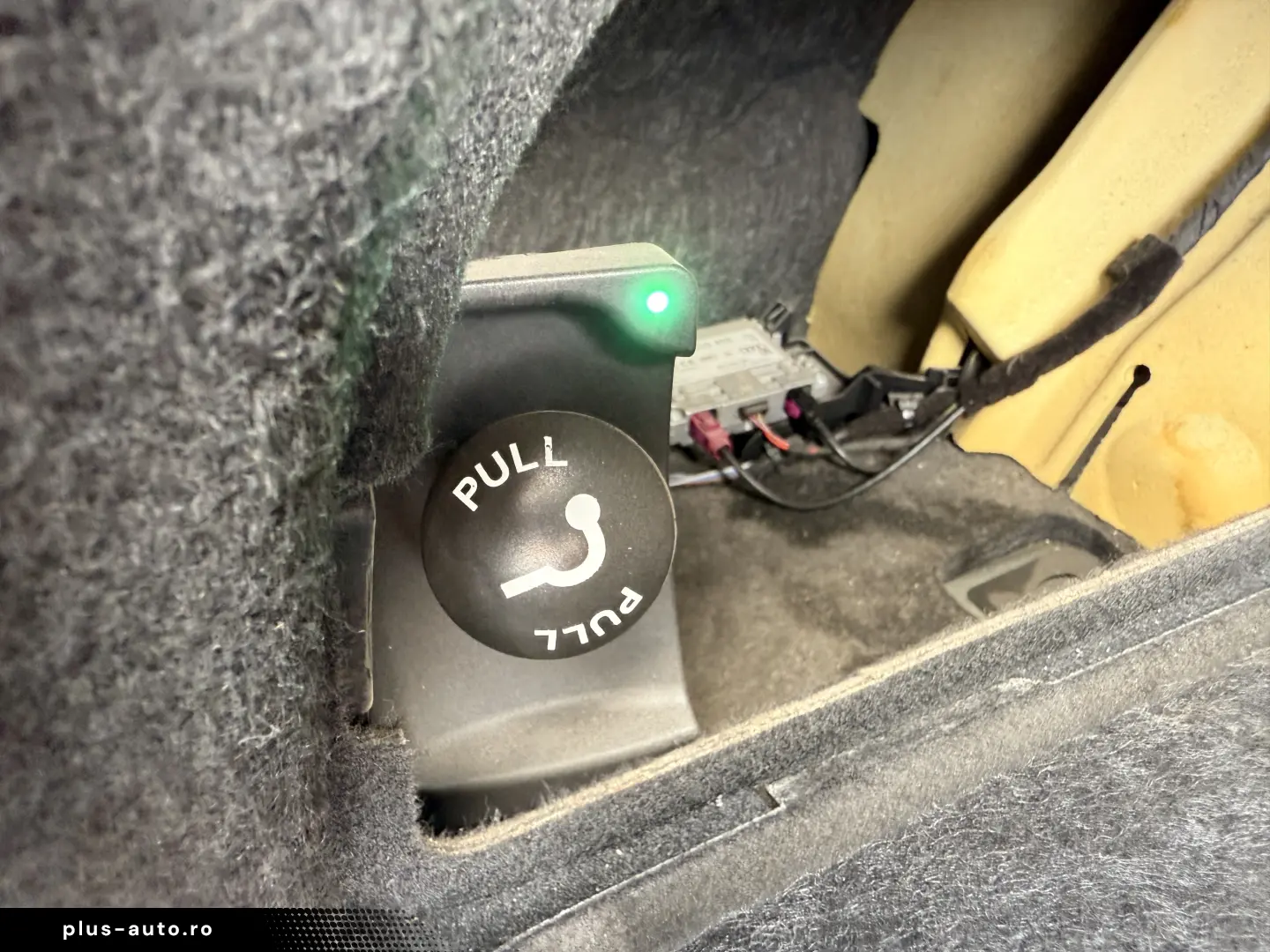 9000e avans și 8000e în 3 luni