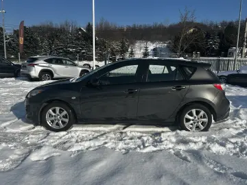 Mazda 3 MZR Active 1.6 MPI   139.000 km   Garanție & Rate